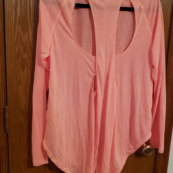 UNDER ARMOUR WOMENS TANK TOP Orange COLOR \Long sleeve RACERBACK ATHLETI… - Picture 2 of 3